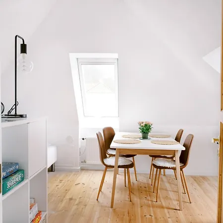 Ana - Floor Apartment